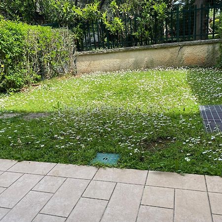 Apartment Flower Raffa エクステリア 写真
